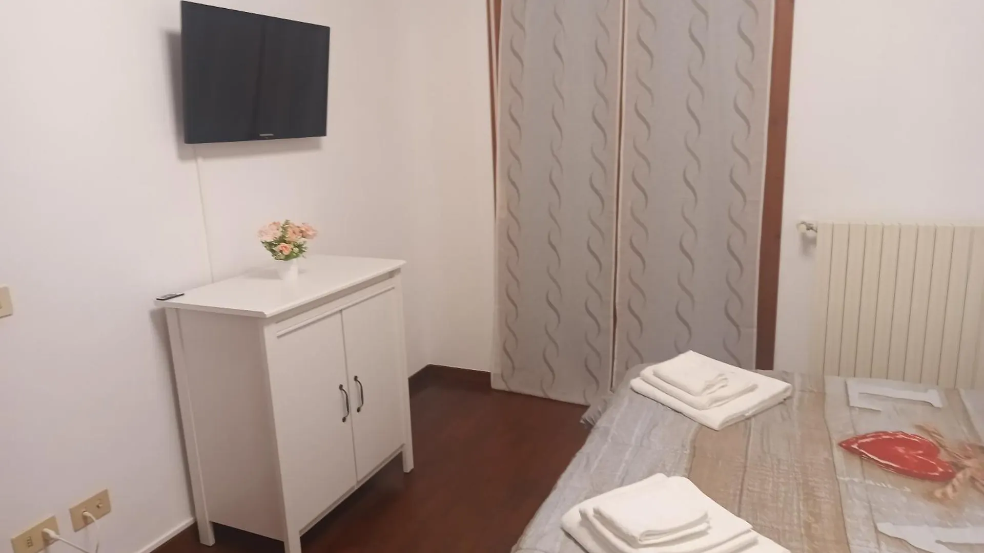 Ioana Apartment Valeggio sul Mincio 0*,